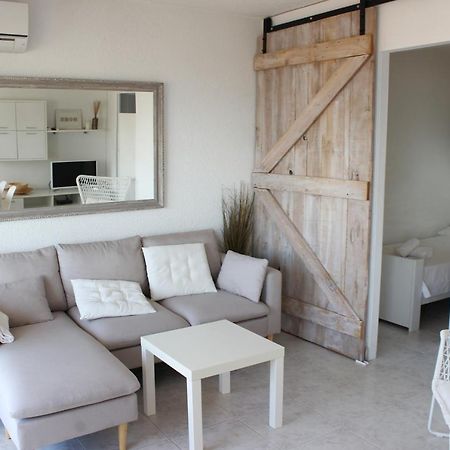 Beautiful Apartment In Front Of Beach, Pool, View Росес Екстериор снимка