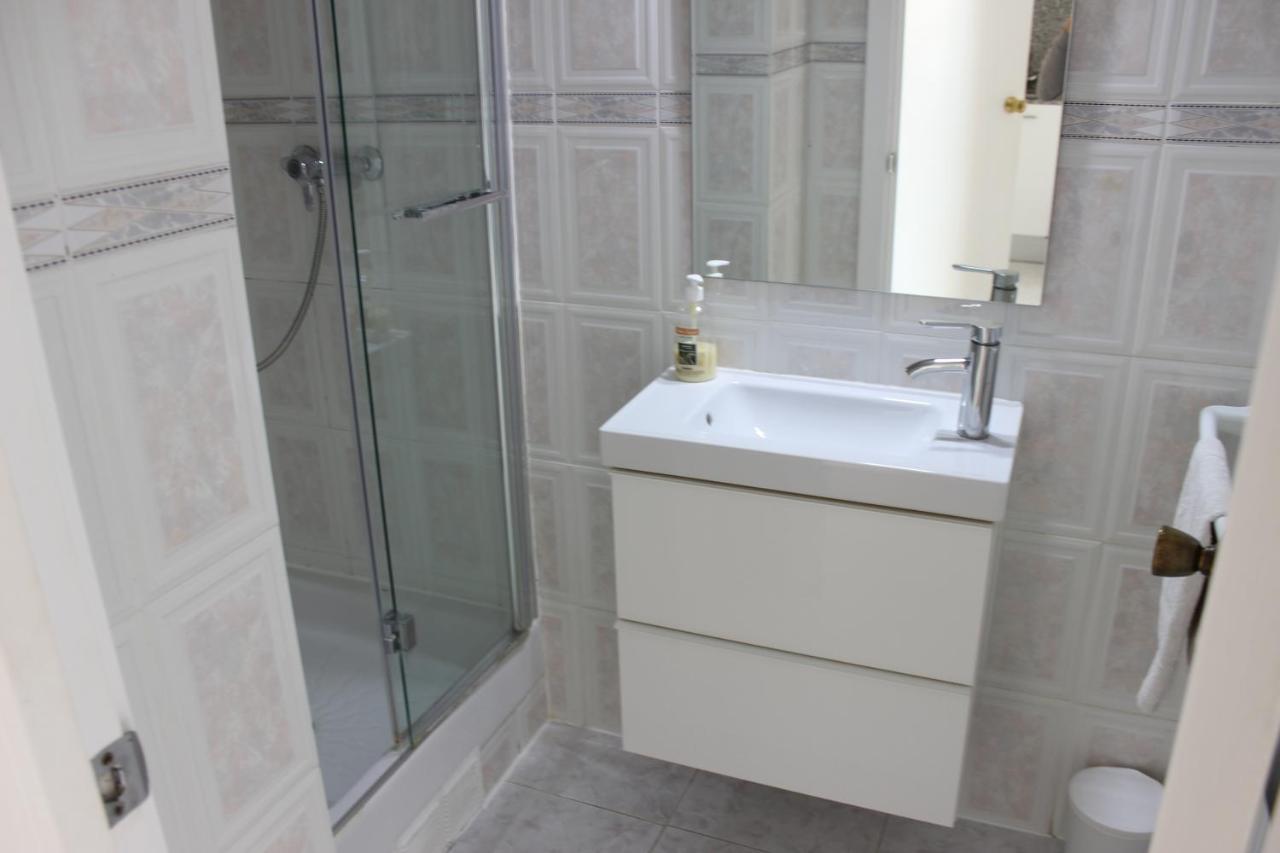Beautiful Apartment In Front Of Beach, Pool, View Росес Екстериор снимка